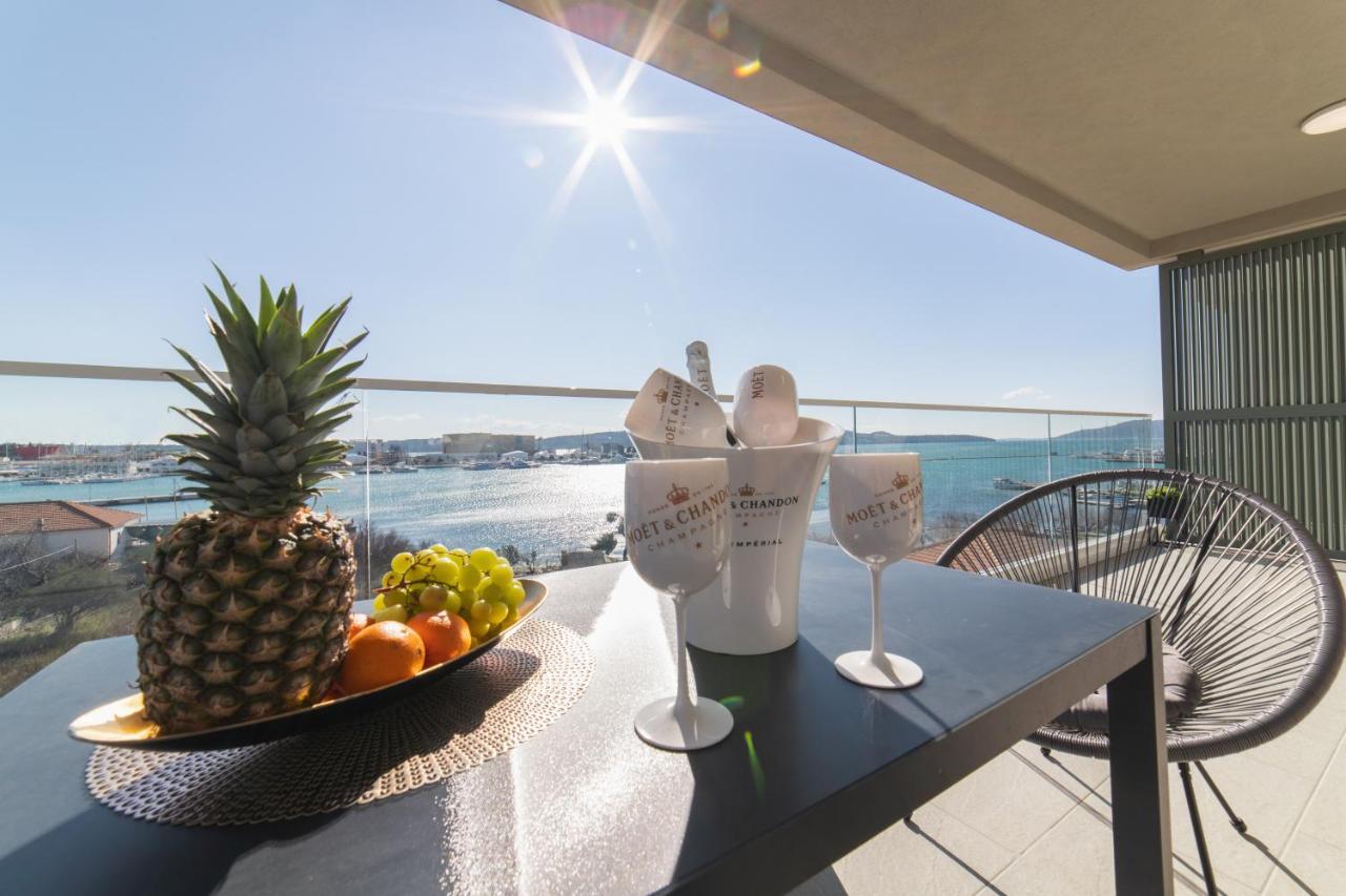 Apartman Blue Wave Trogir Exterior foto